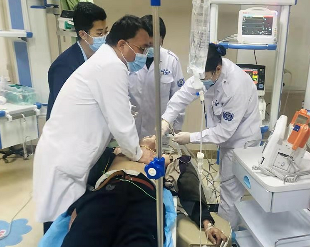 生死时速鲁东医院多学科联合成功抢救一名高钾血症患者