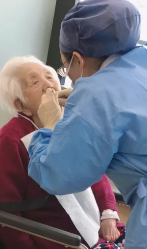 3月8日女神节孙周口腔来了一位百岁女神